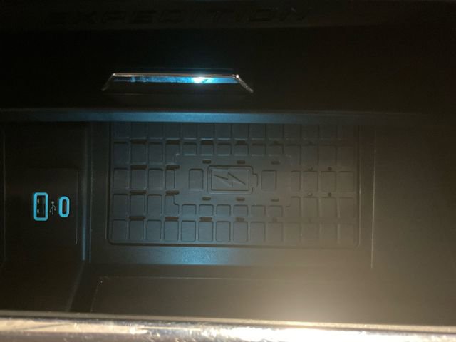 Used 2023 Ford Expedition Max XLT image 30