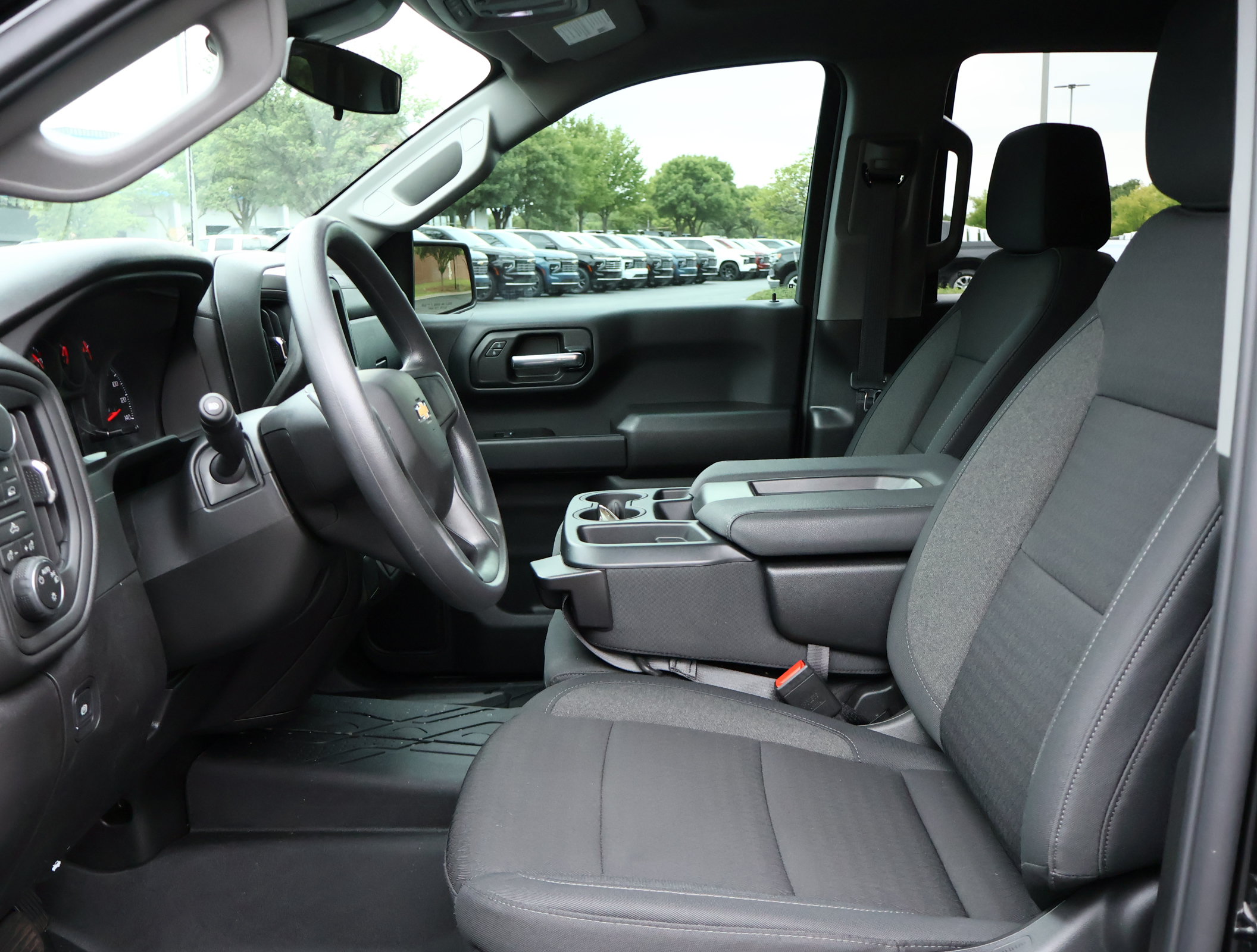 New 2026 Chevrolet Silverado 1500 Custom w/ LPO, Dark Essentials Package AWD/4WD image 11
