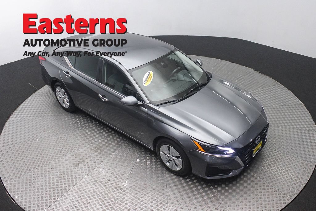 Used 2023 Nissan Altima 2.5 S FWD image 3