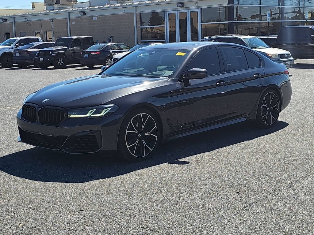 Used 2022 BMW M550i xDrive w/ Dynamic Handling Package AWD/4WD image 16