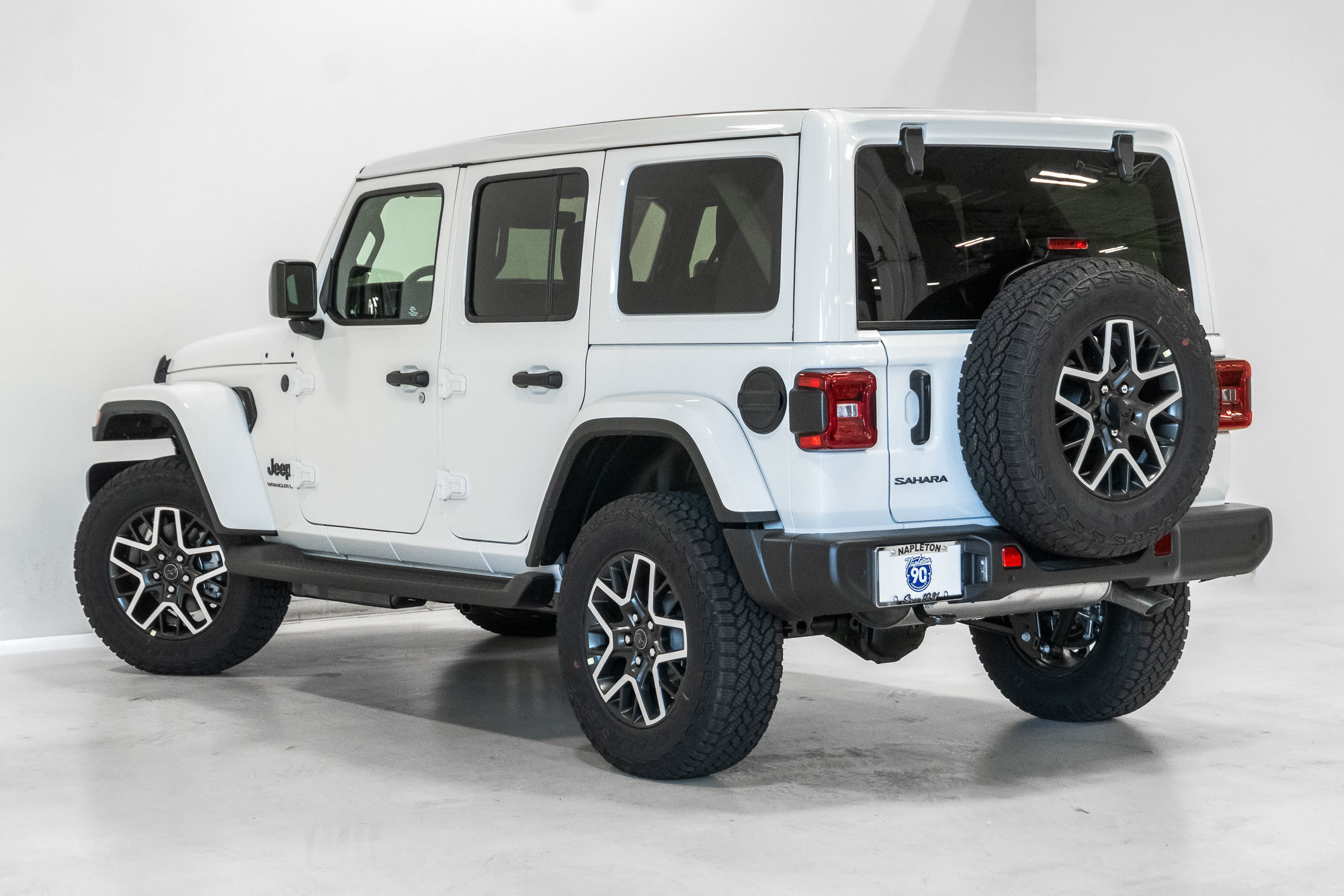 New 2027 Jeep Wrangler Unlimited Sahara AWD/4WD image 26