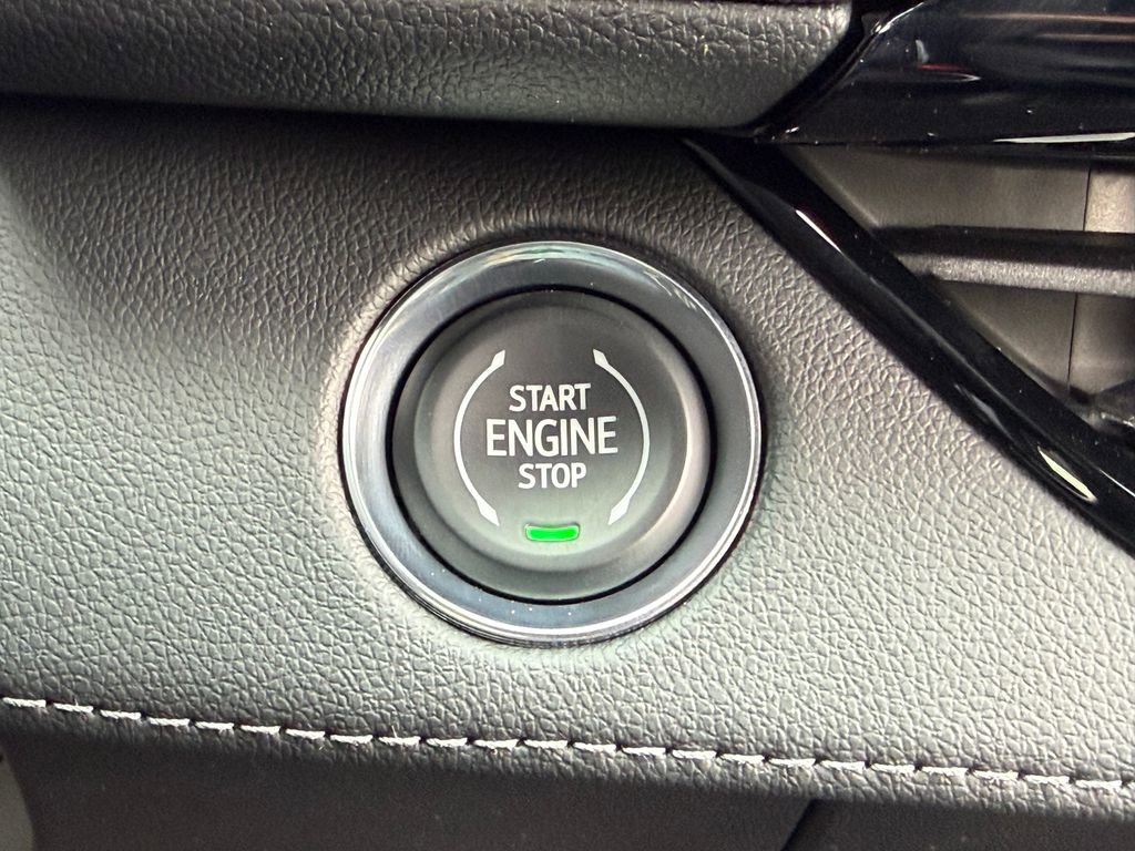 New 2026 Buick Enclave Preferred w/ Power Package image 28