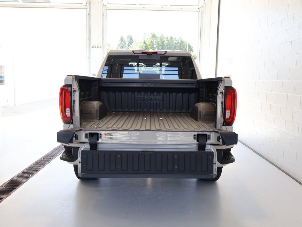New 2026 GMC Sierra 1500 AT4 w/ Technology Package AWD/4WD image 37