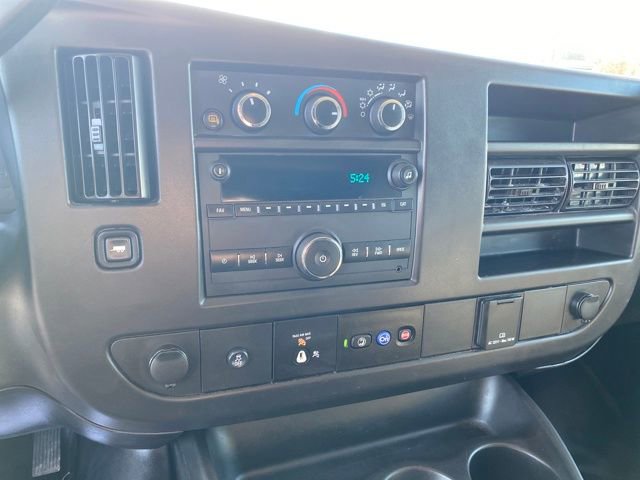 Certified 2024 GMC Savana 2500 Extended w/ Driver Convenience Package RWD image 9