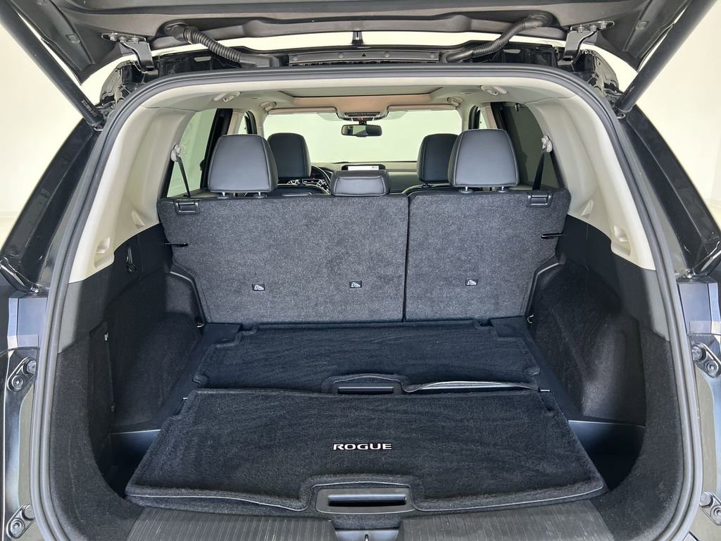 Used 2023 Nissan Rogue SL w/ SL Premium Package image 24