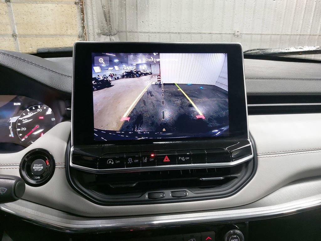 Used 2024 Jeep Compass Limited image 41