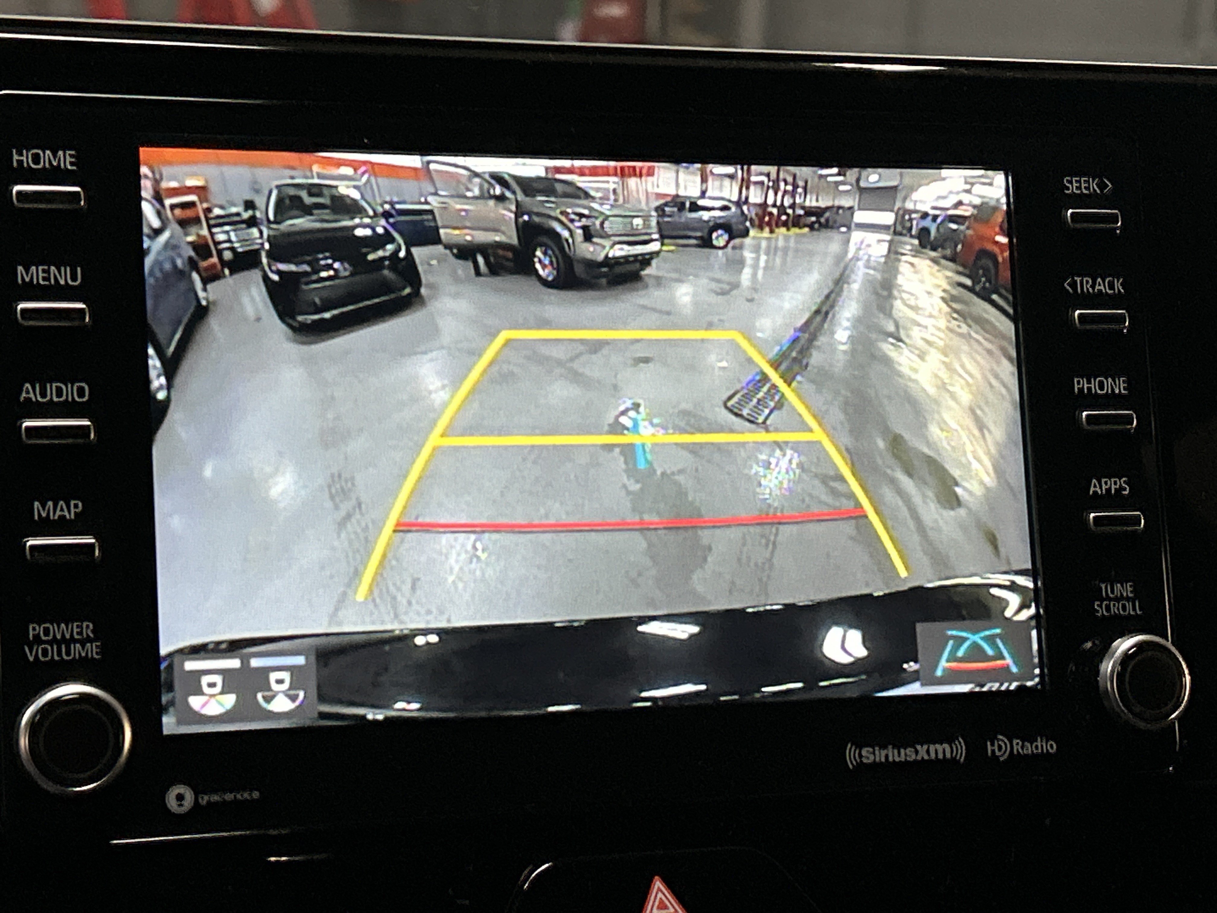 Certified 2022 Toyota Venza XLE AWD/4WD image 25