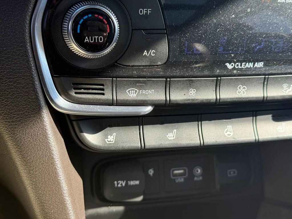 Used 2020 Hyundai Santa Fe Limited w/ Cargo Package image 18