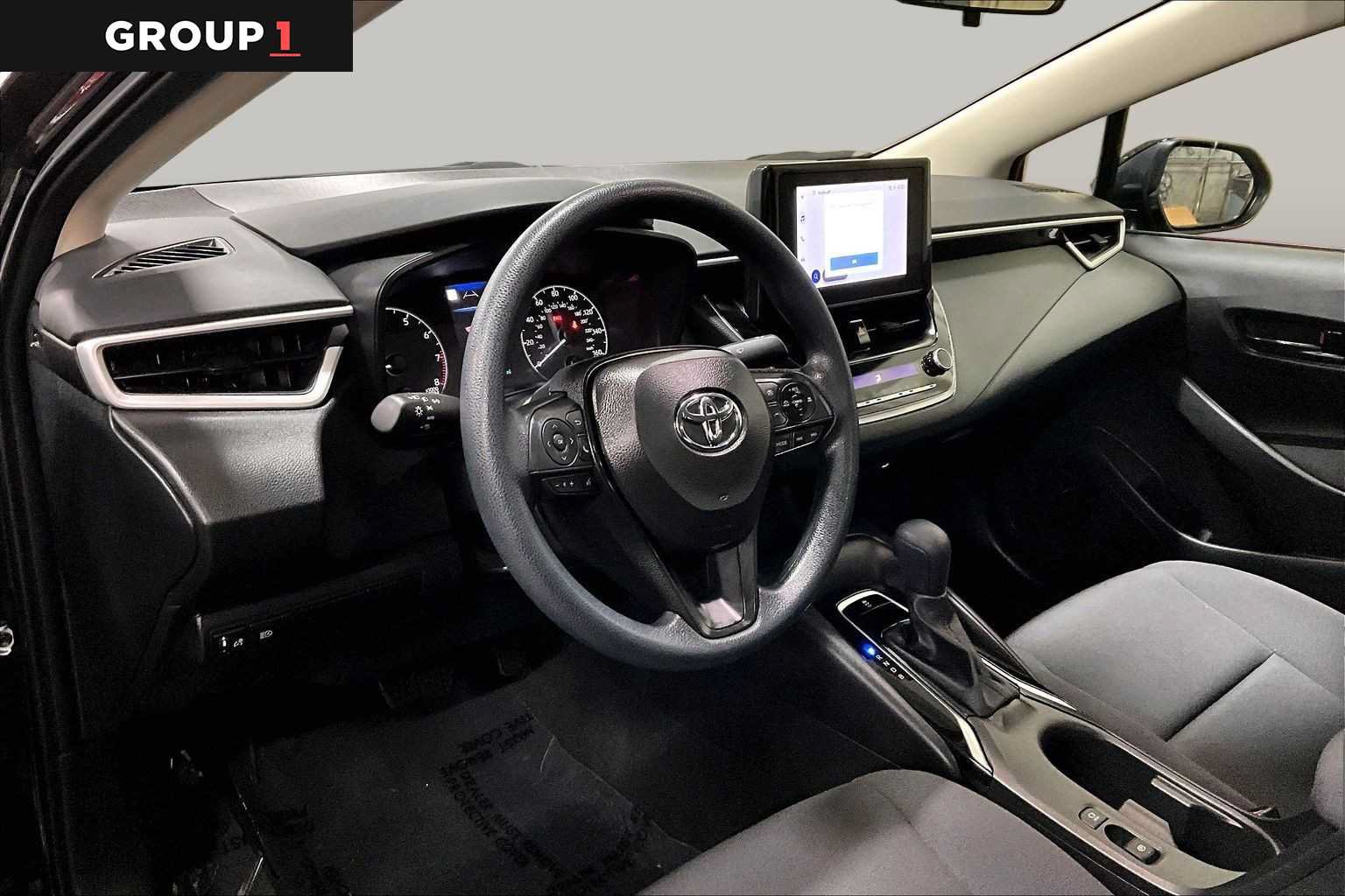 Certified 2025 Toyota Corolla LE FWD image 18
