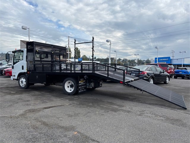 Used 2024 Chevrolet Low Cab Forward image 25