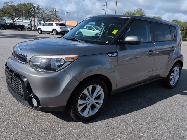 Used 2016 Kia Soul + FWD image 8