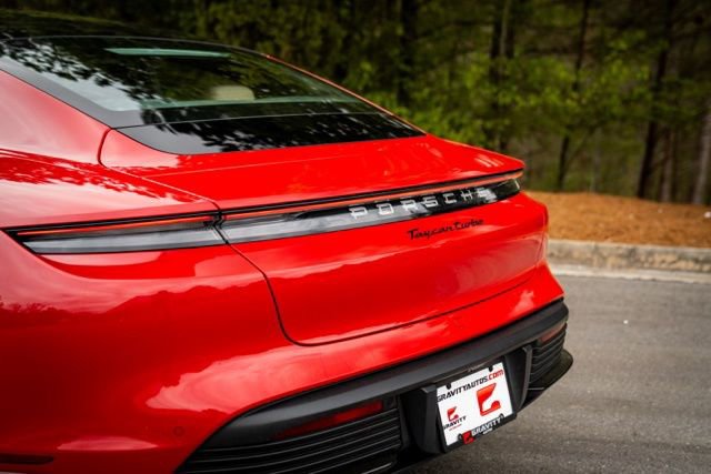 Used 2020 Porsche Taycan Turbo image 16