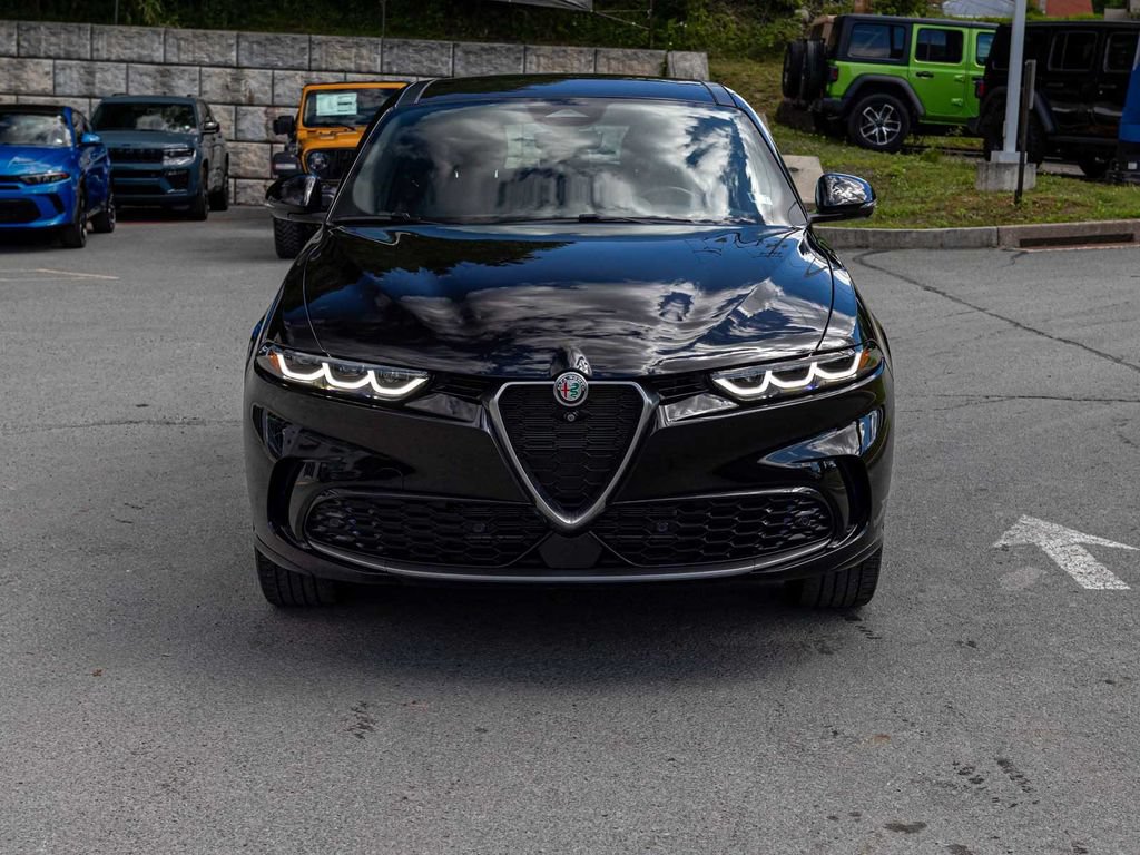 Used 2024 Alfa Romeo Tonale Ti w/ Active Assist Package AWD/4WD image 2