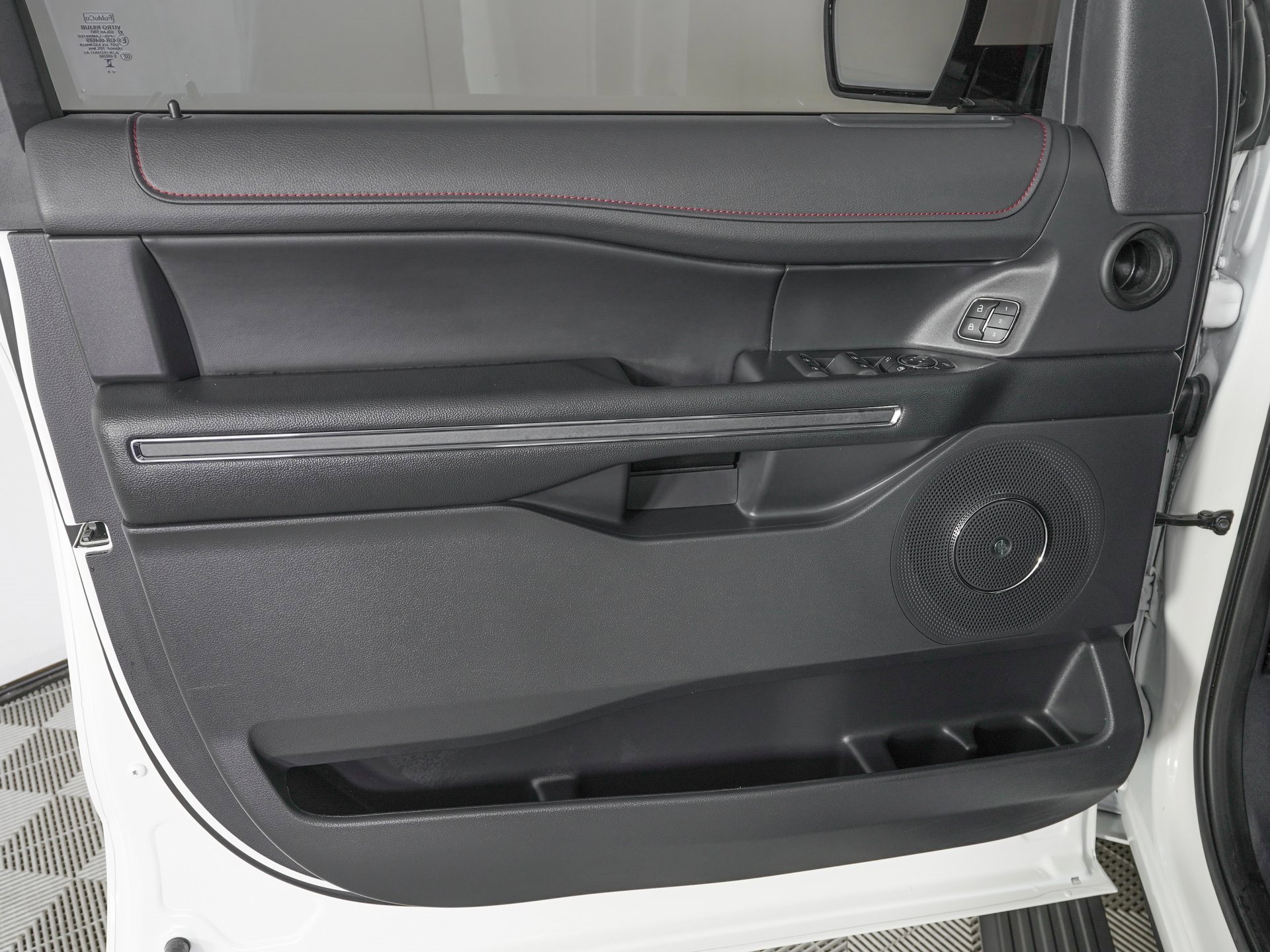 Used 2024 Ford Expedition Max Limited image 17