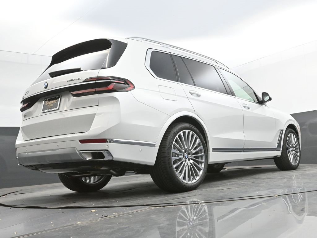 New 2026 BMW X7 xDrive40i image 43