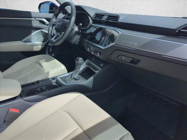 Used 2025 Audi Q3 2.0T Premium AWD/4WD image 23