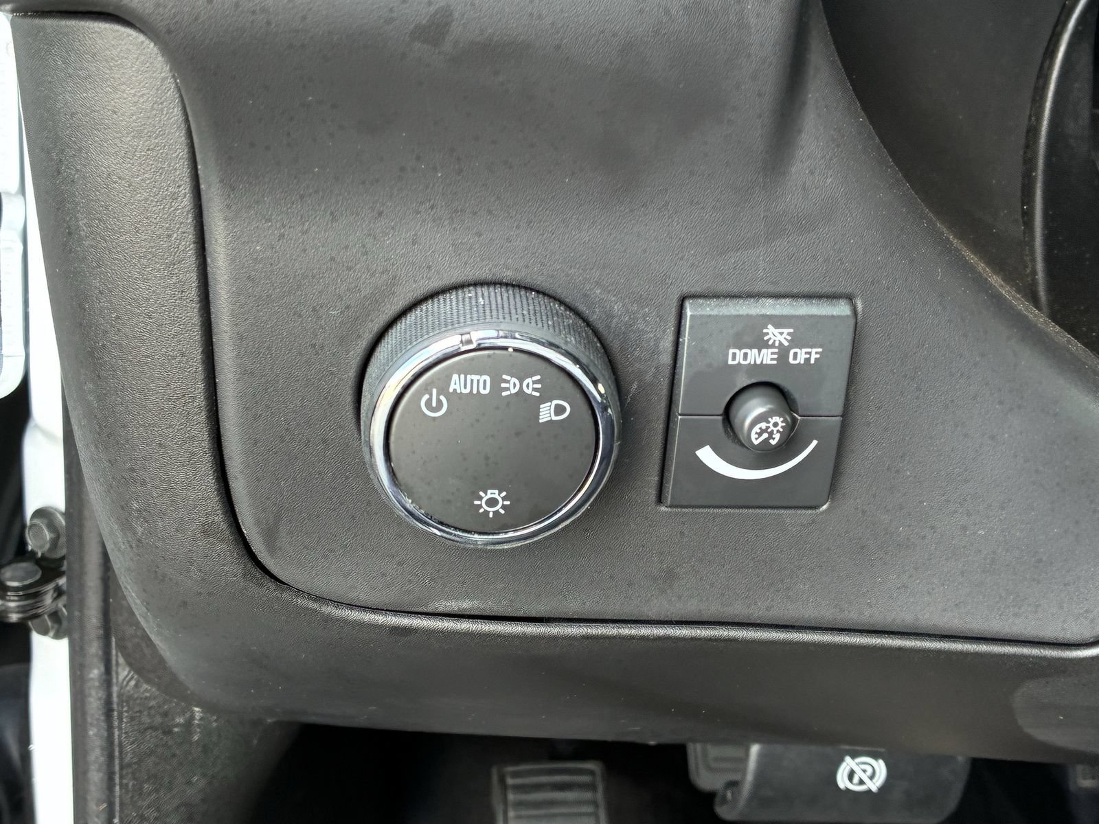 Used 2025 Chevrolet Express 2500 w/ Driver Convenience Package RWD image 35