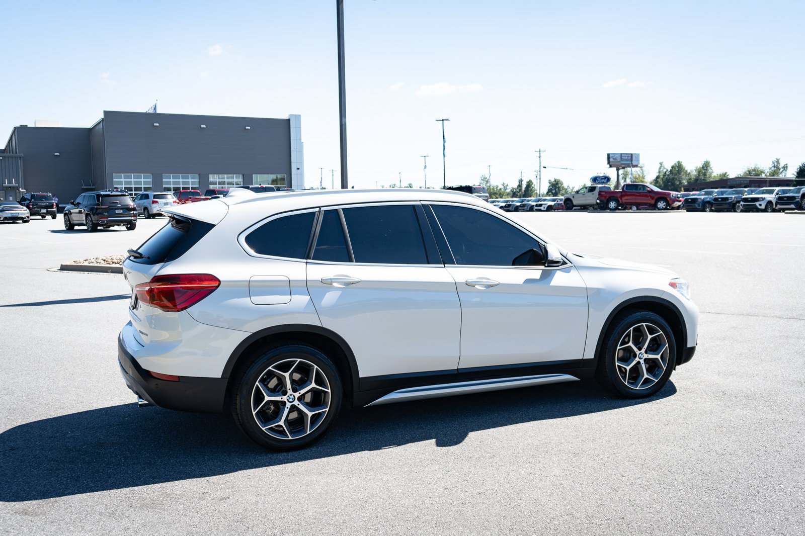 Used 2019 BMW X1 xDrive28i w/ Convenience Package AWD/4WD image 10