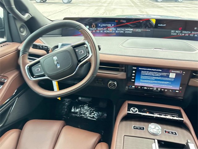 New 2025 Lincoln Navigator L Reserve image 16
