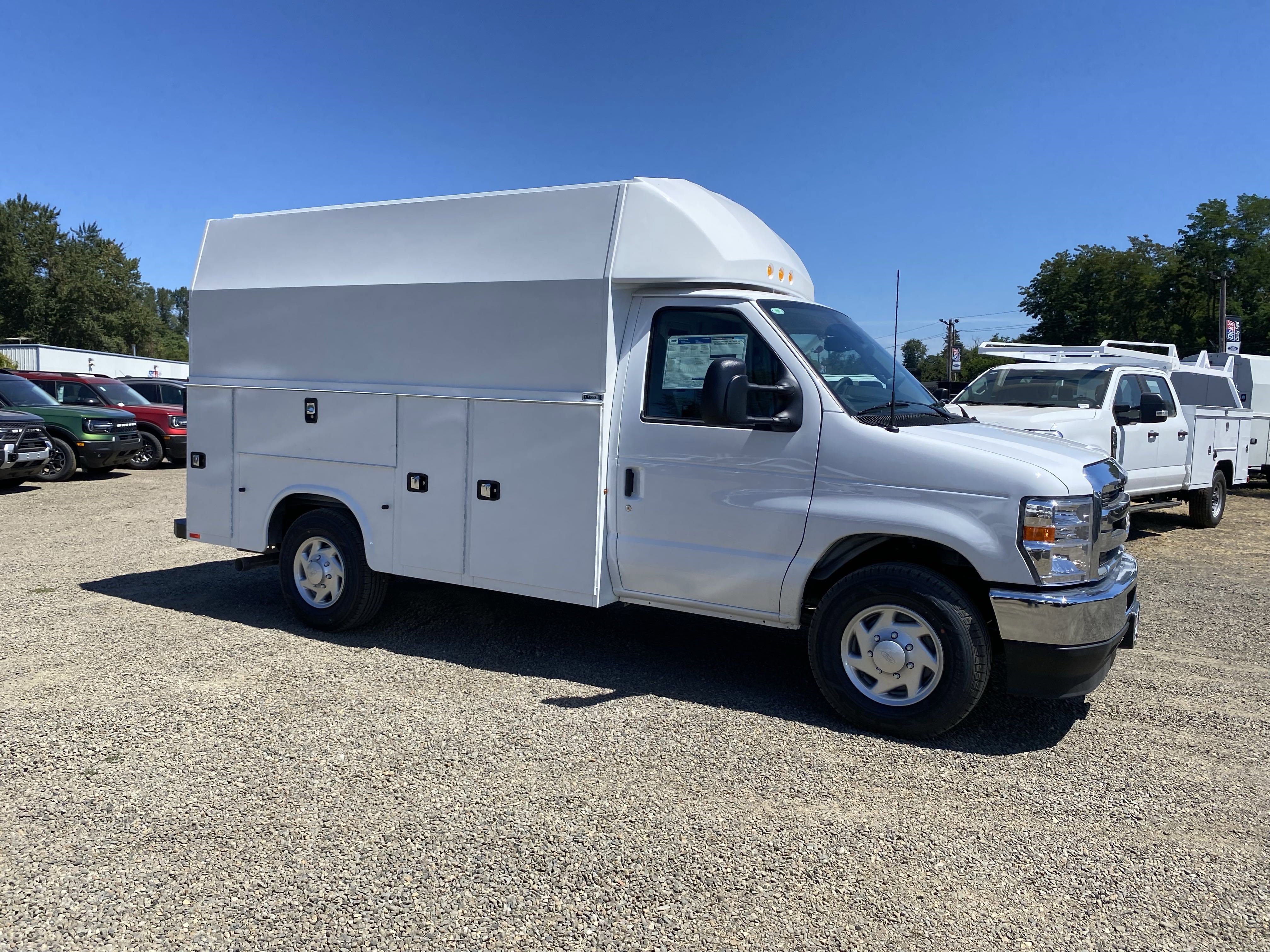 New 2026 Ford E-350 and Econoline 350 Super Duty w/ Power Equipment Group image 10