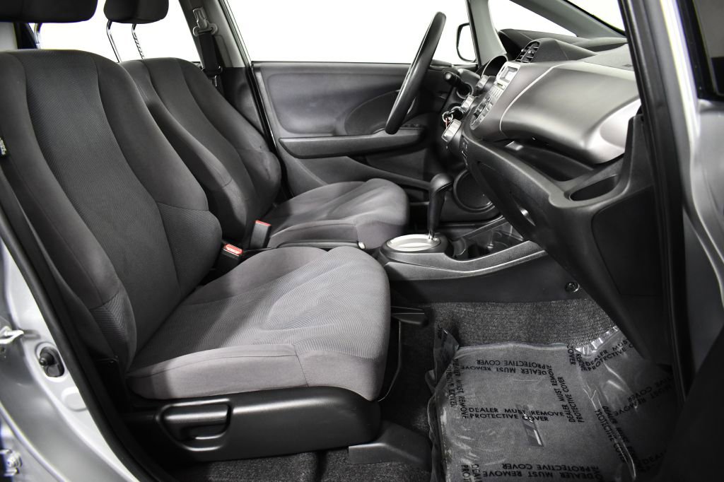 Used 2011 Honda Fit image 18