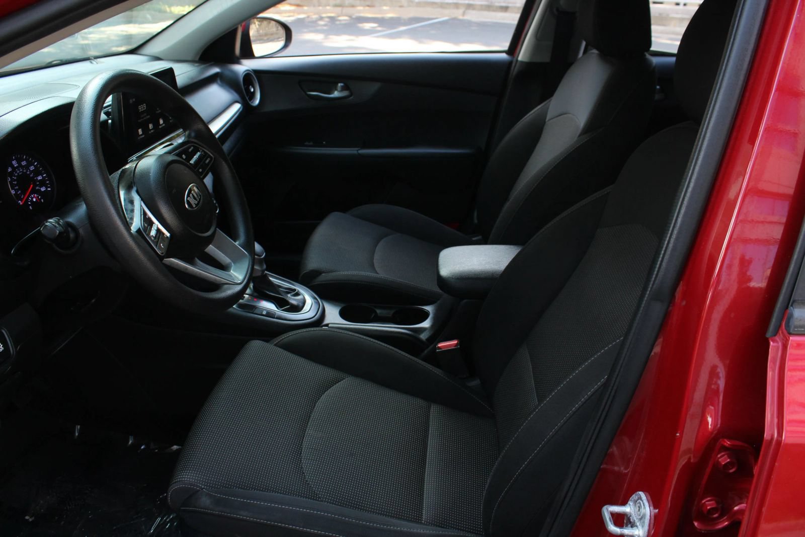 Used 2020 Kia Forte LXS FWD image 14