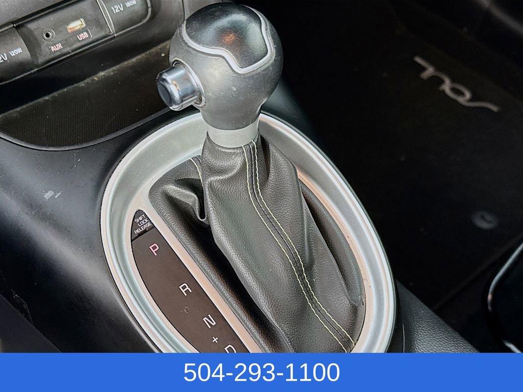 Used 2016 Kia Soul + image 16