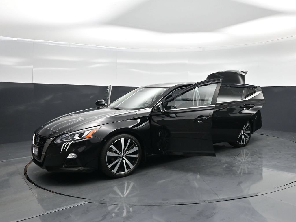 Used 2019 Nissan Altima 2.5 SR w/ SR Premium Package FWD image 32
