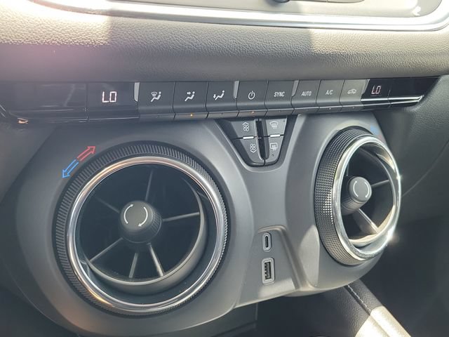Used 2023 Chevrolet Blazer LT FWD image 25