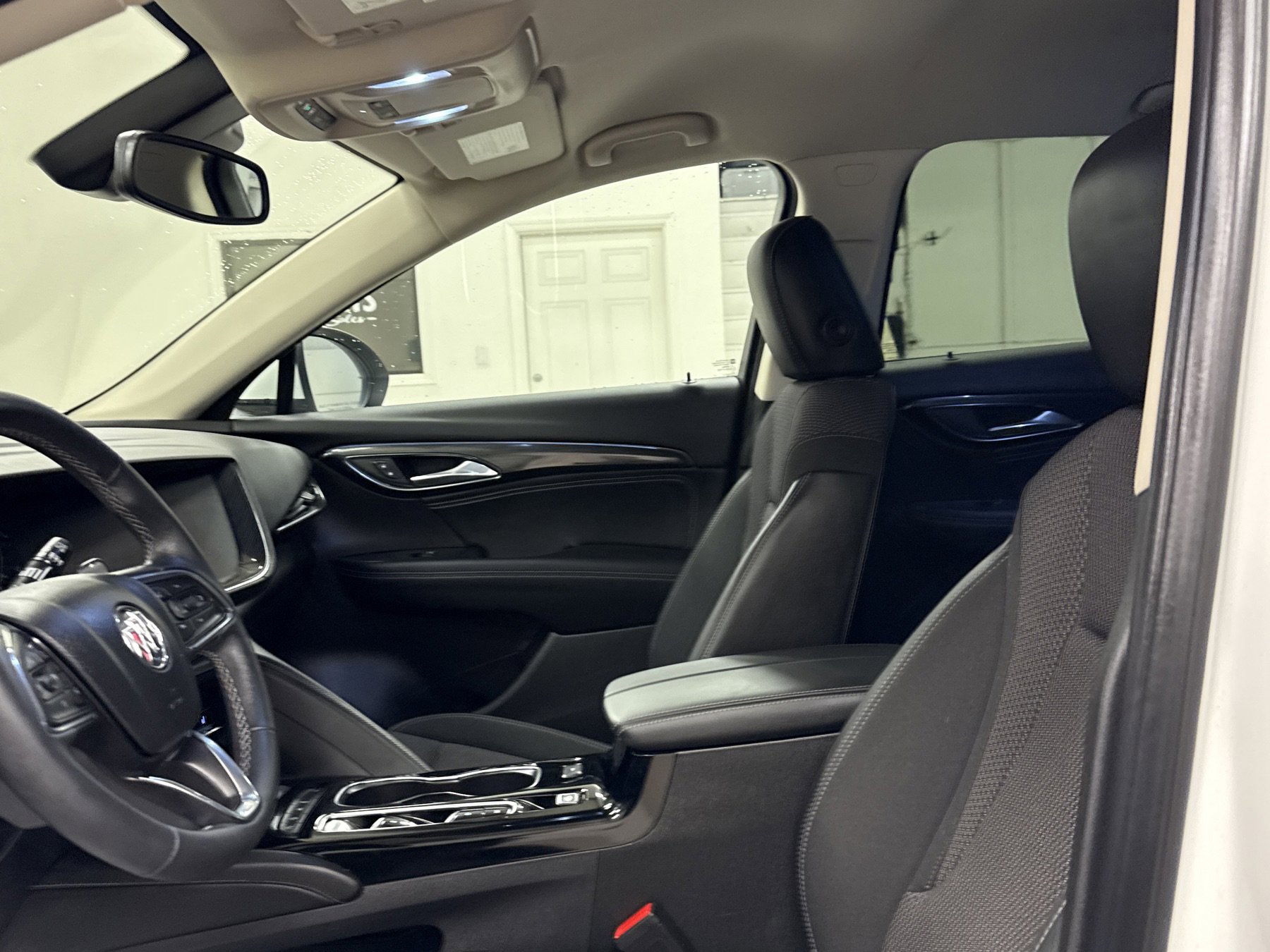 Used 2023 Buick Envision Preferred image 4