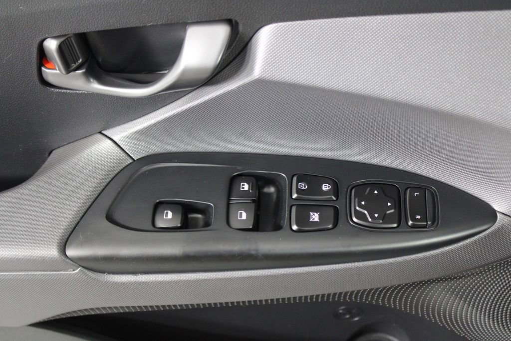 Used 2019 Hyundai Veloster 2.0 image 20