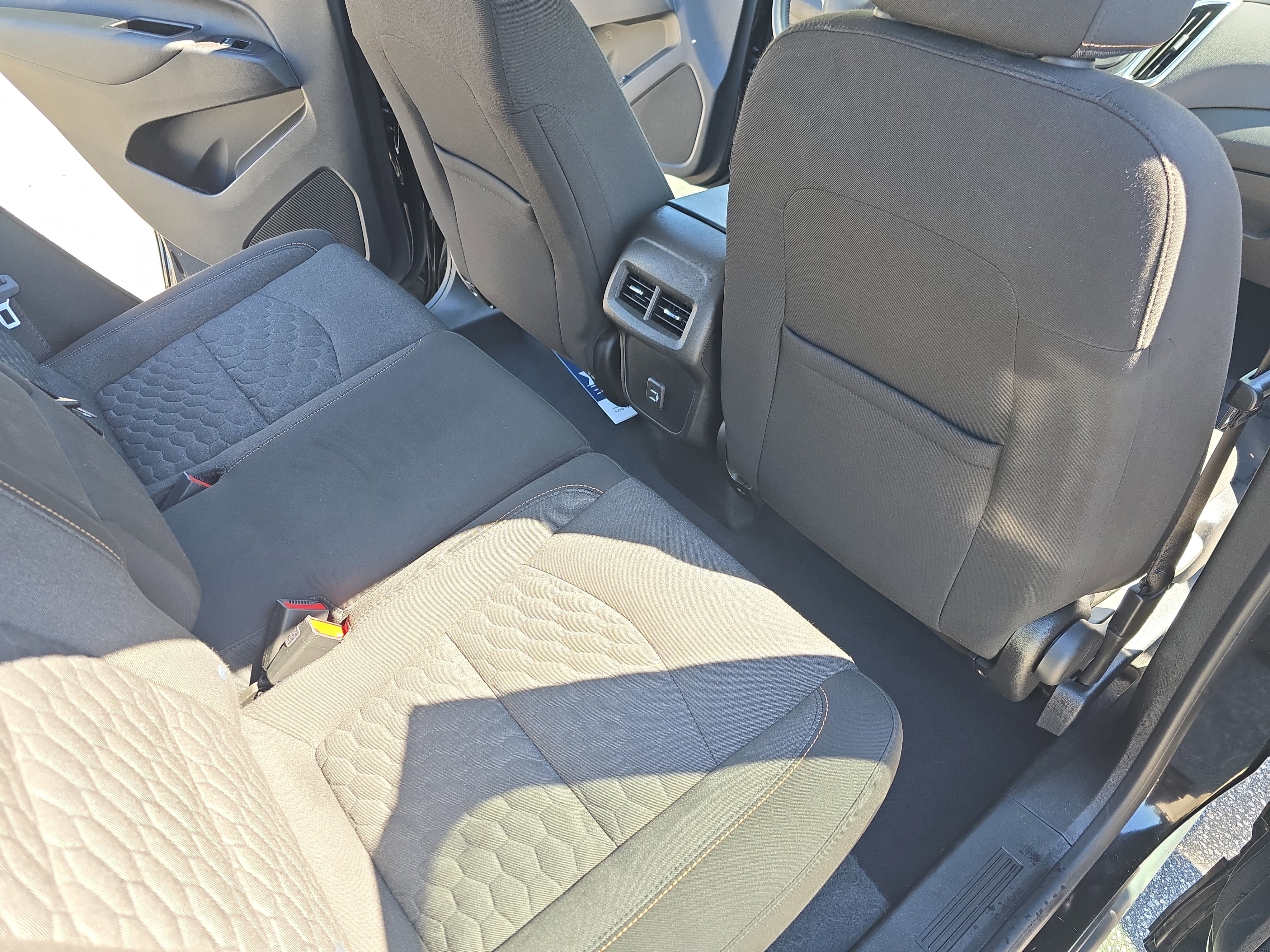 Used 2021 Chevrolet Equinox LT image 11