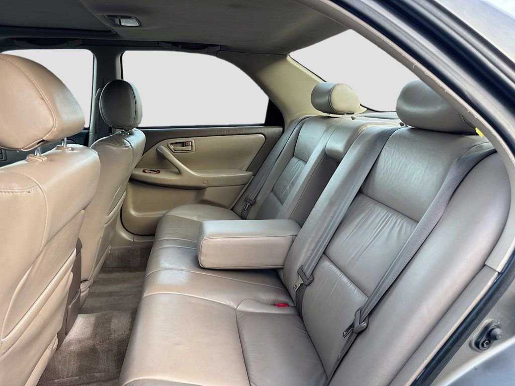 Used 1999 Toyota Camry CE image 16