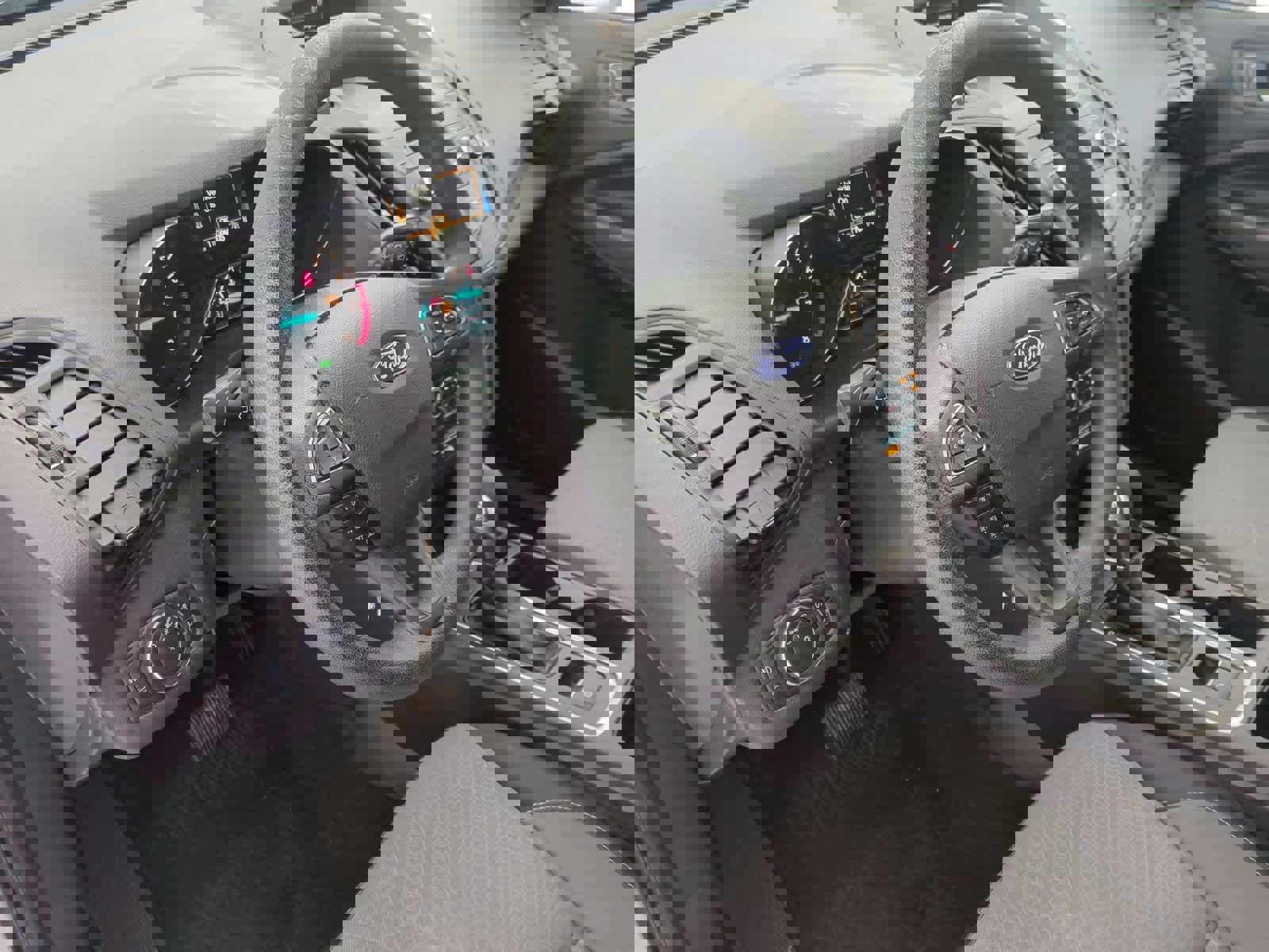 Used 2018 Ford Escape SE image 10