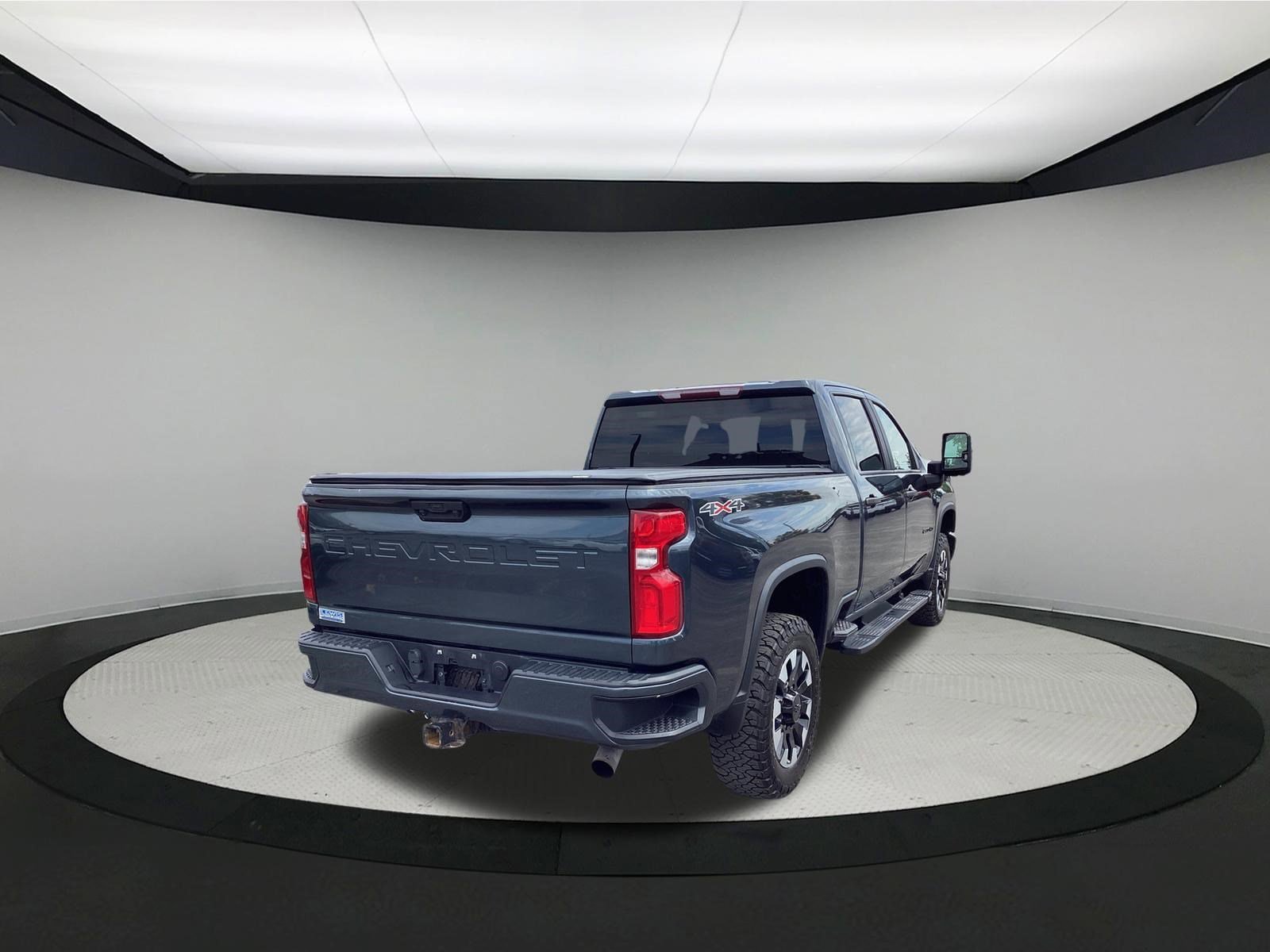 Used 2020 Chevrolet Silverado 2500 Custom w/ Custom Value Package AWD/4WD image 8