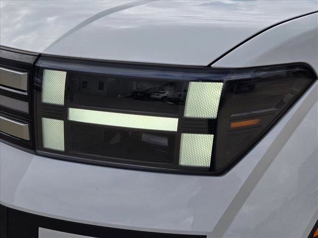 Used 2026 Hyundai Santa Fe SEL FWD image 15