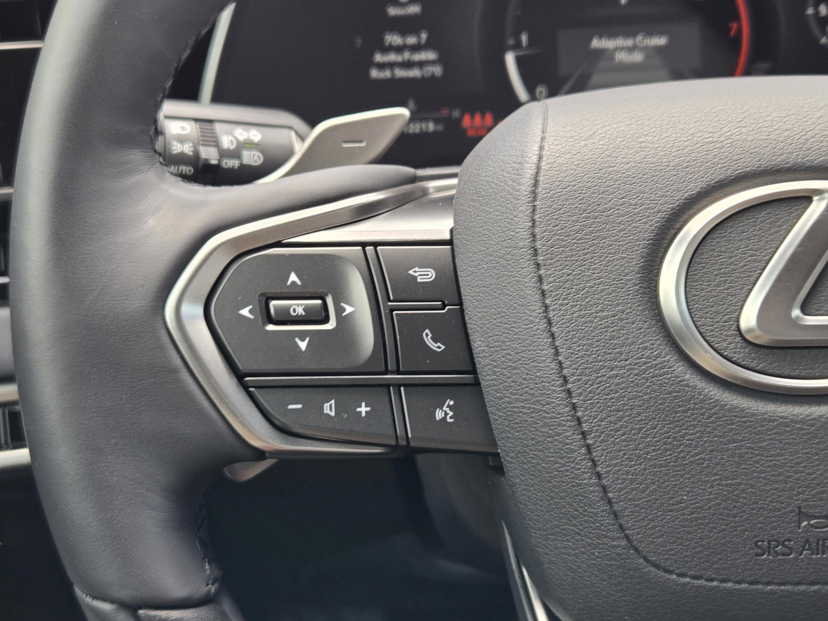 Used 2025 Lexus RX 350 Premium Plus w/ Accessory Package (Z1) FWD image 25