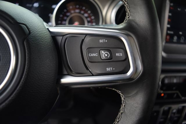 Used 2018 Jeep Wrangler Unlimited Rubicon w/ LED Lighting Group AWD/4WD image 5
