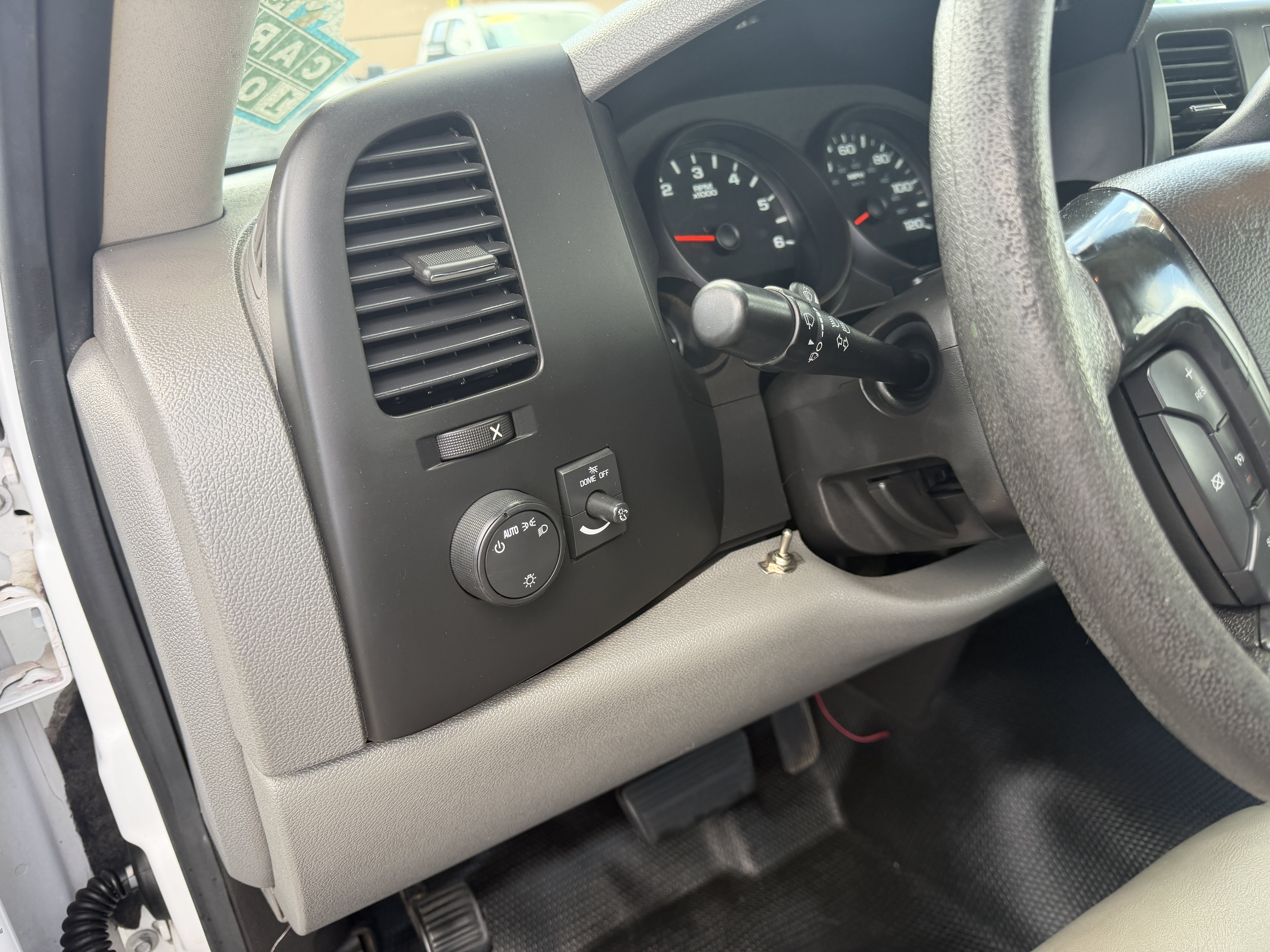 Used 2013 Chevrolet Silverado 1500 W/T RWD image 14
