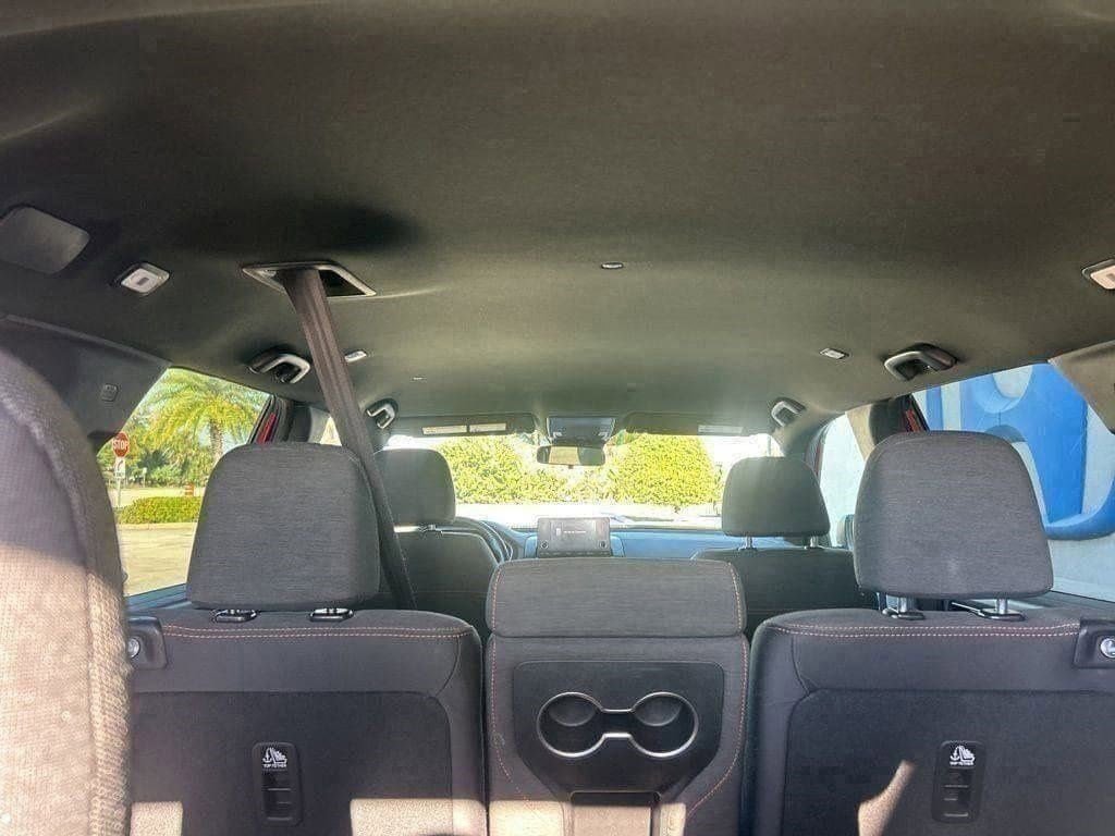 Used 2023 Honda Pilot Sport image 9