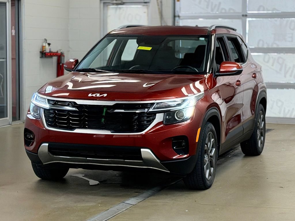 Used 2024 Kia Seltos S FWD image 3