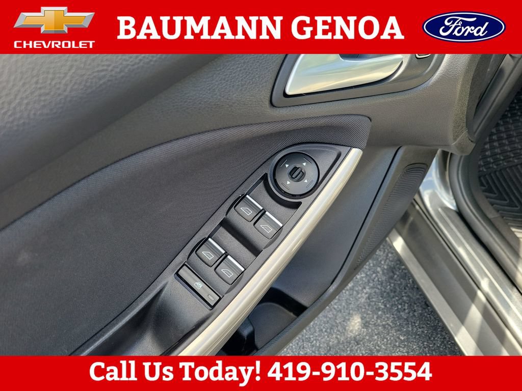 Used 2018 Ford Focus Titanium FWD image 11