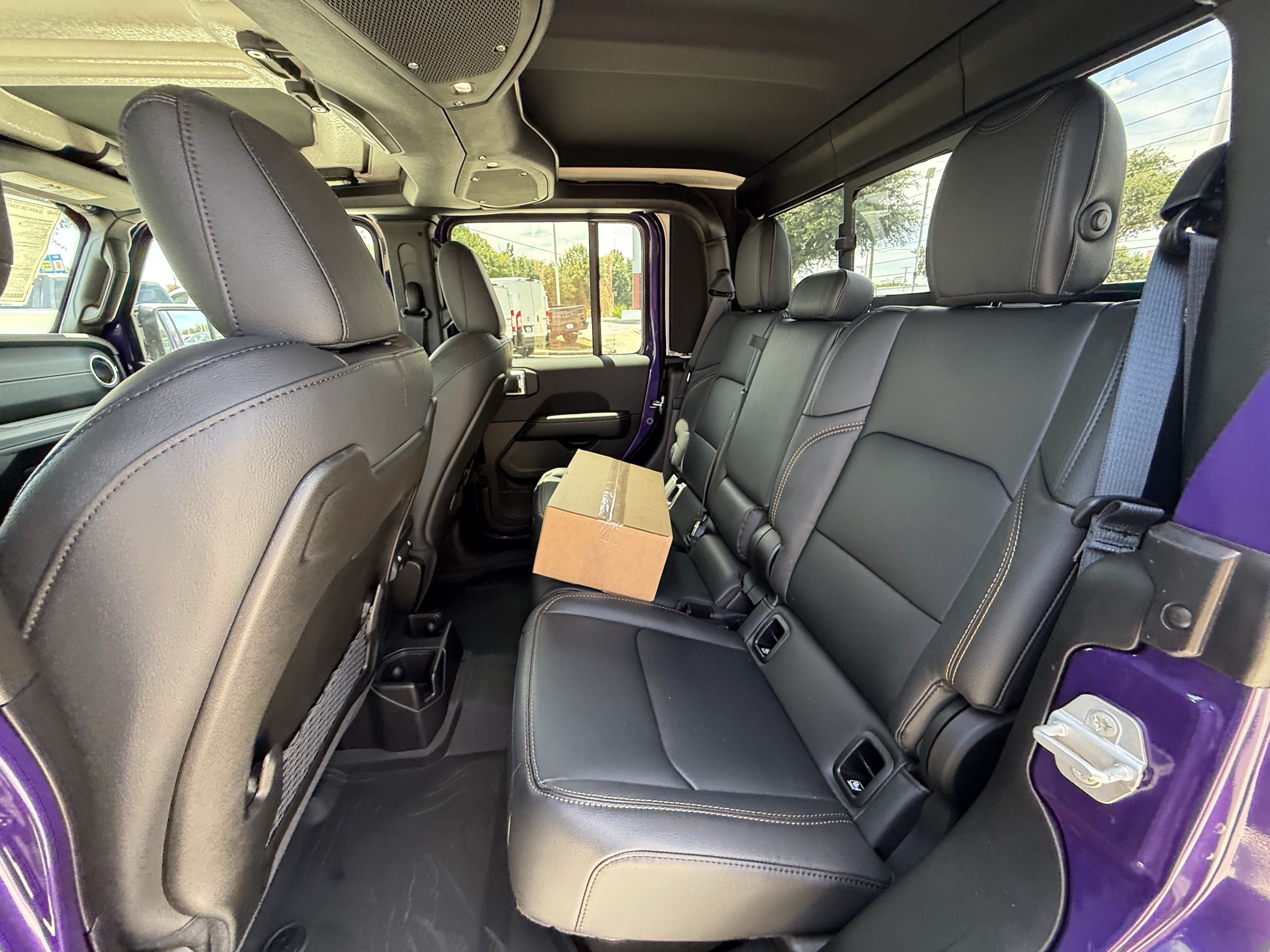 New 2026 Jeep Gladiator Sport AWD/4WD image 16