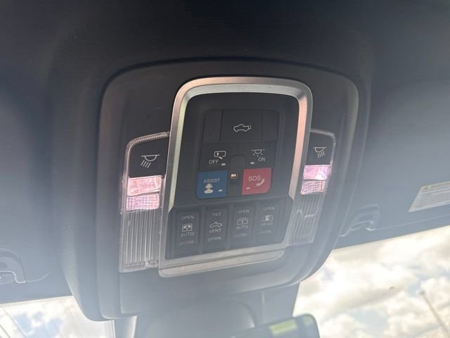 Used 2019 RAM 1500 Limited AWD/4WD image 33