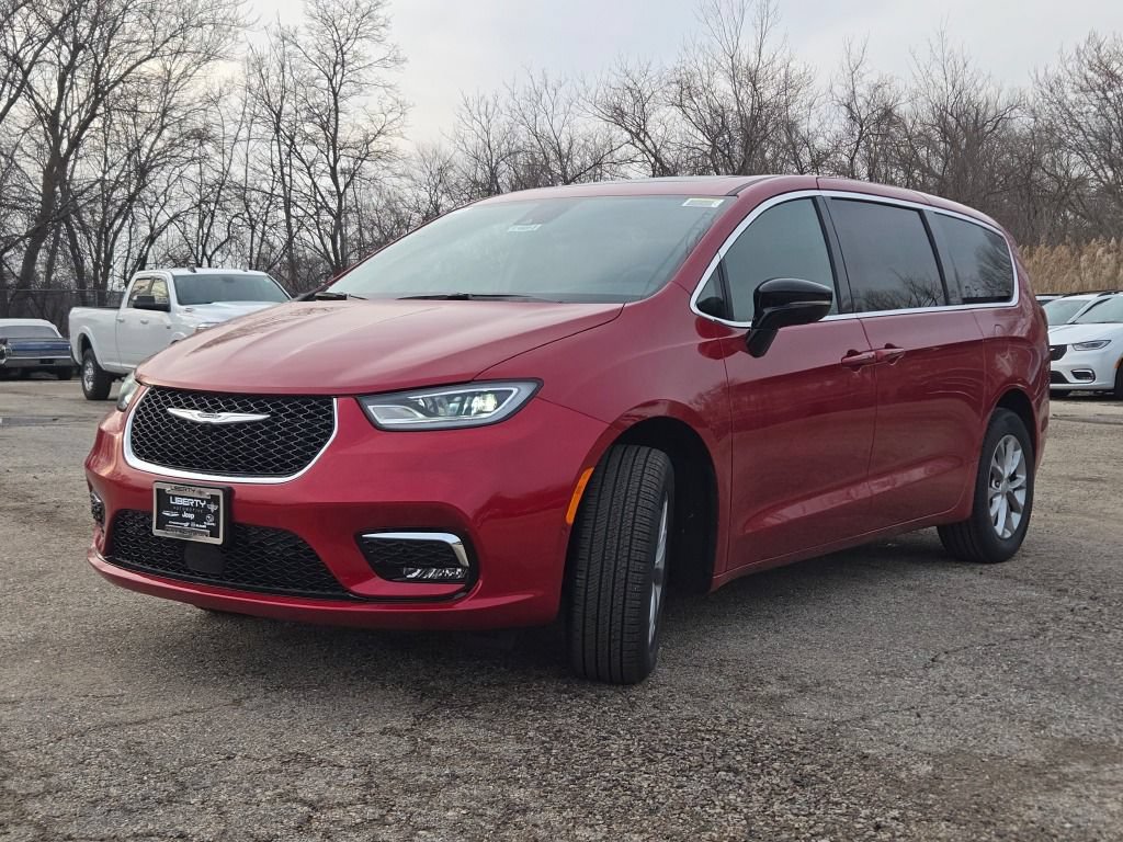 New 2026 Chrysler Pacifica Select AWD/4WD image 7