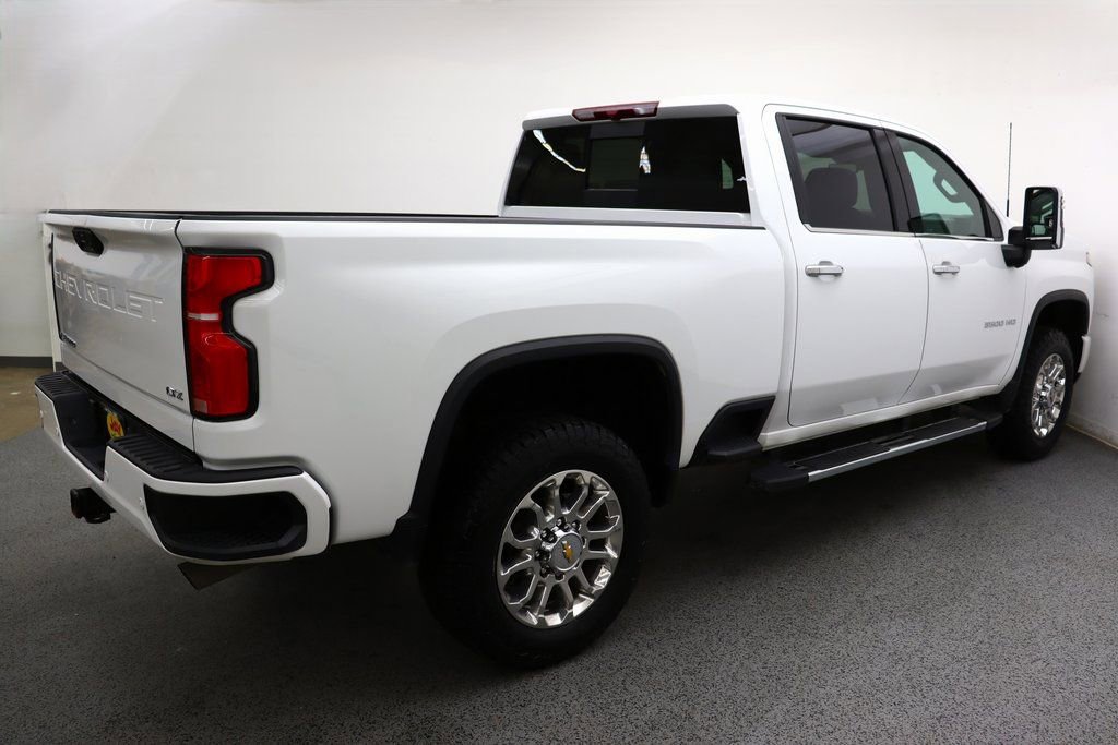 Used 2024 Chevrolet Silverado 3500 LTZ w/ LTZ Plus Package image 6