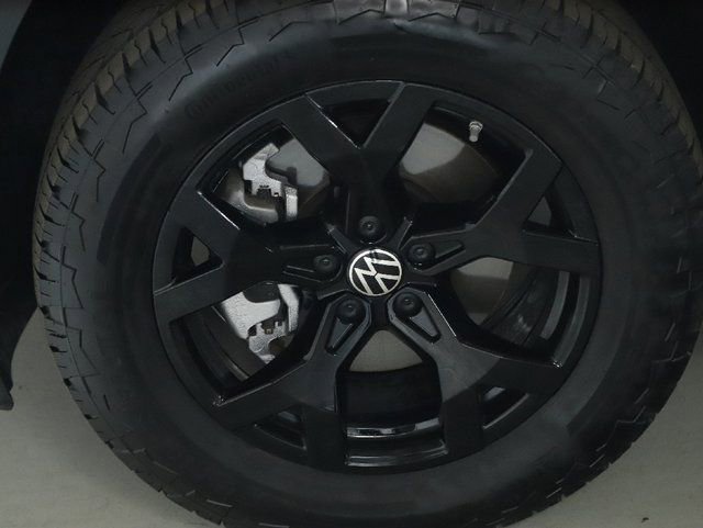 Used 2025 Volkswagen Atlas Peak Edition SE AWD/4WD image 41