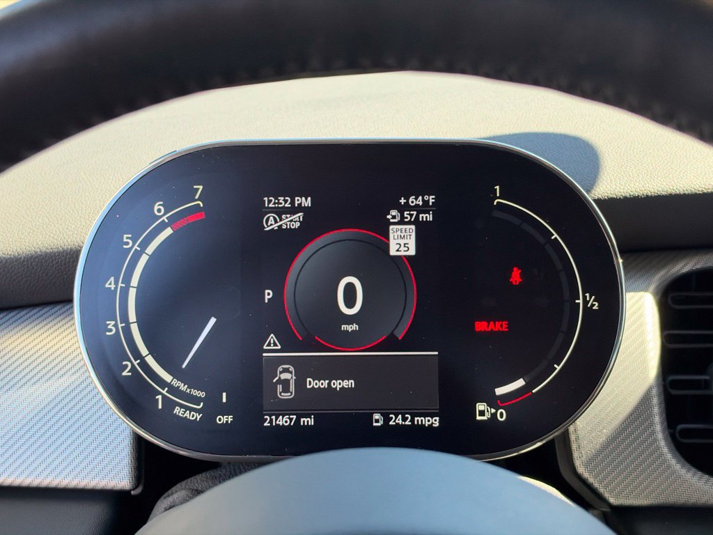 Used 2024 MINI Cooper 2-Door Hardtop FWD image 16