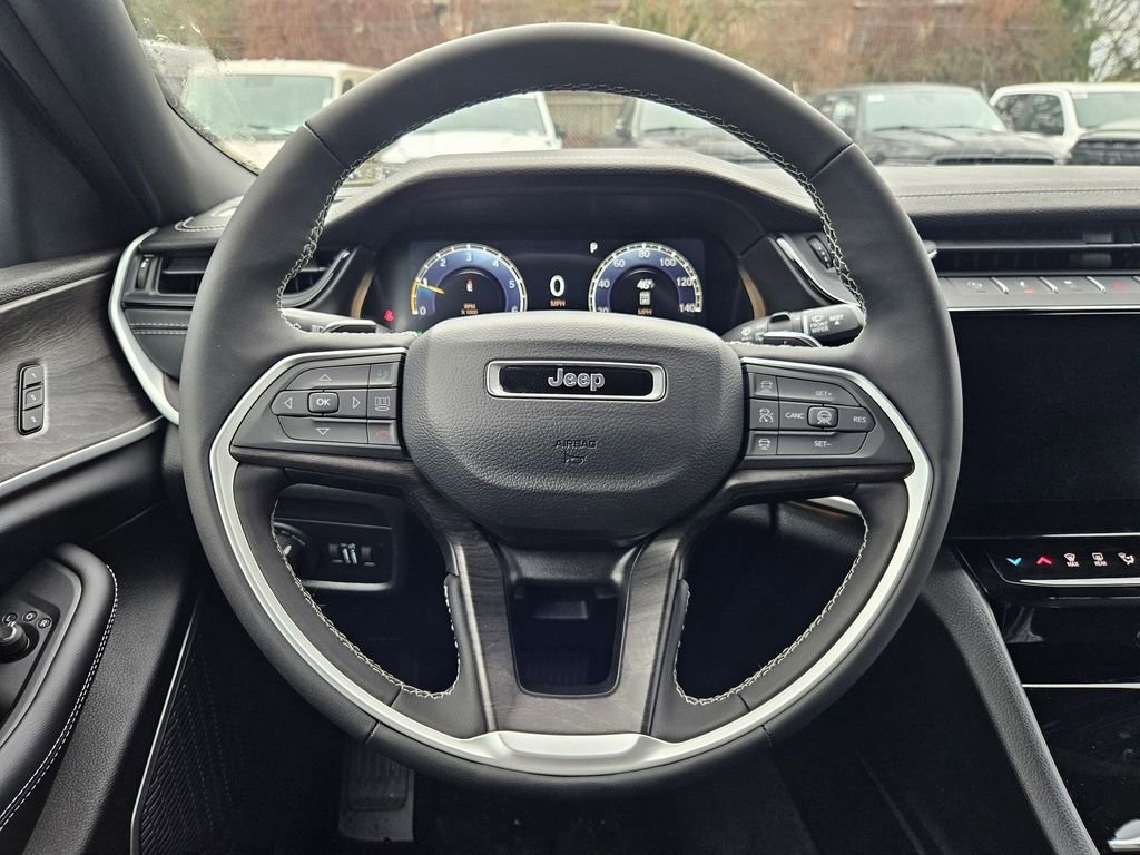 New 2026 Jeep Grand Cherokee L Limited AWD/4WD image 24