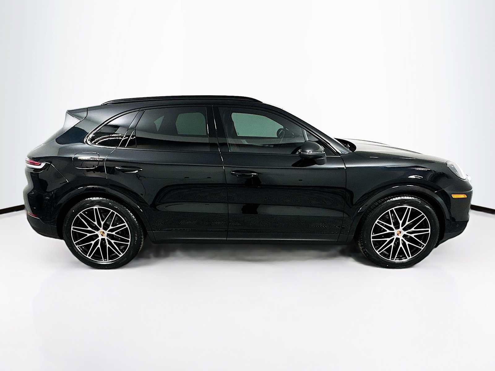 New 2026 Porsche Cayenne AWD/4WD image 8